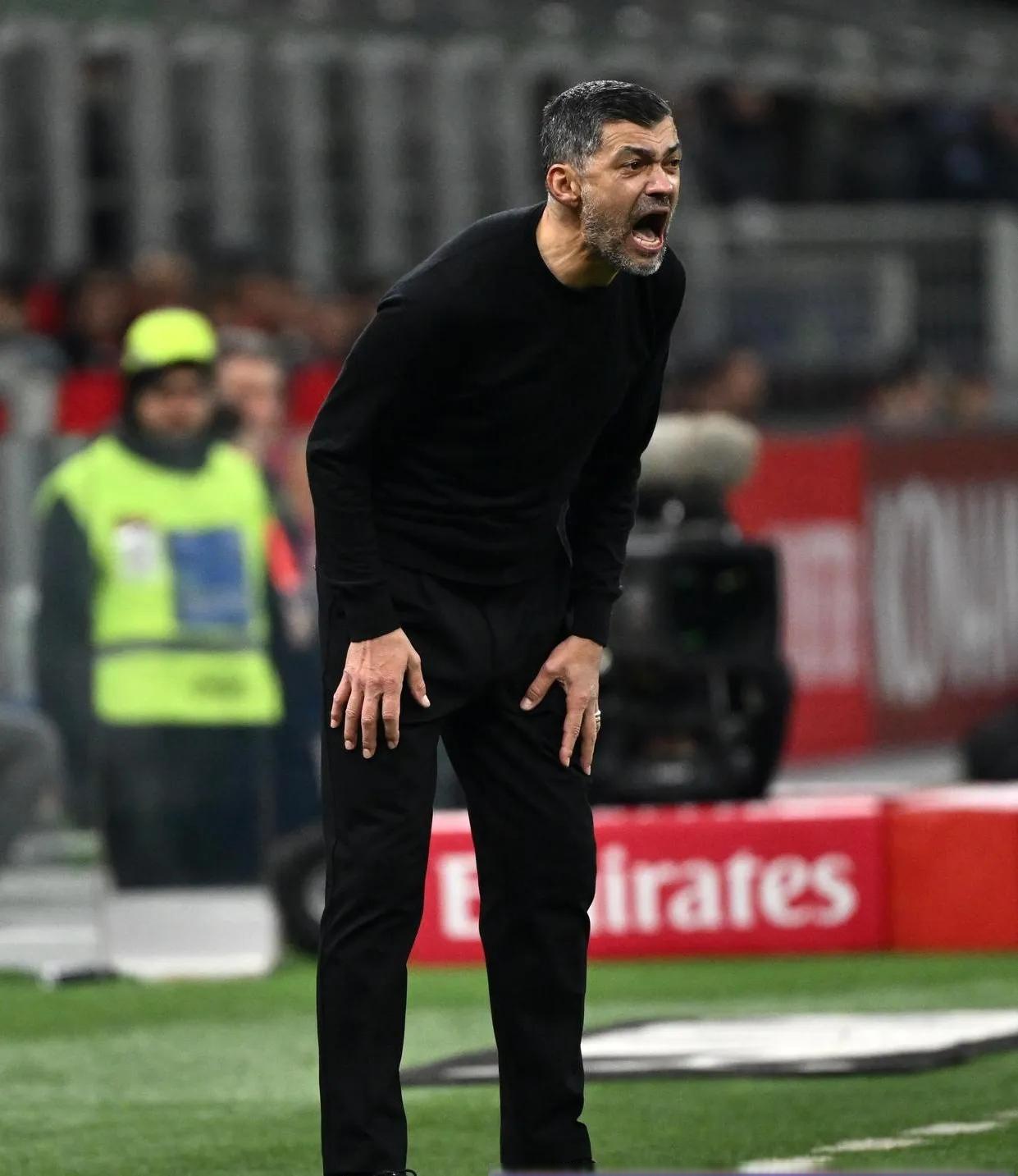 关于那不勒斯门将重伤，正面临替补危机的信息