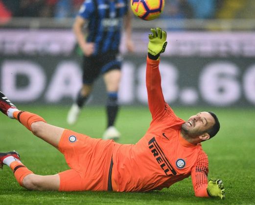 亚特兰大豪取七连胜,赢得球迷掌声的简单介绍 亚特兰大豪取七连胜,赢得球迷掌声的简单介绍