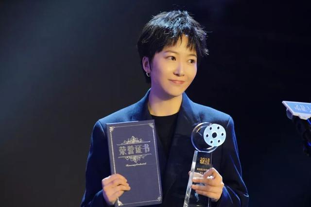 包含黑马中的黑马,留下粉丝深刻印象的词条 包含黑马中的黑马,留下粉丝深刻印象的词条